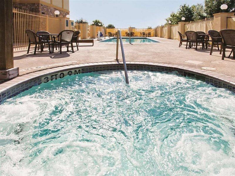 La Quinta Inn And Suites By Wyndham - Schertz Eksteriør billede